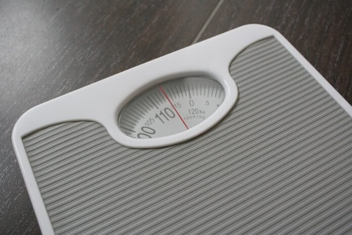 weighing-scale-7053082_1280-min